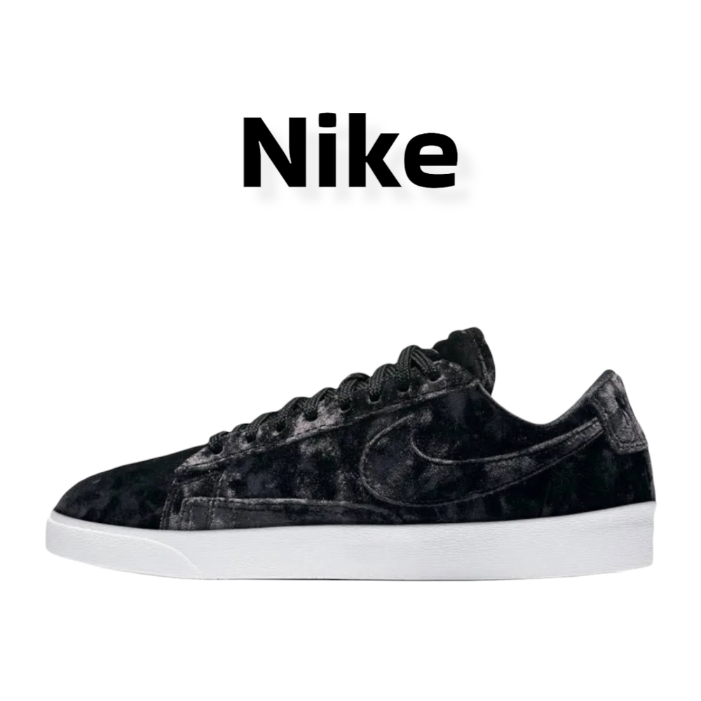 Nike Black and White Women's Sneakers